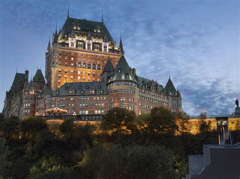 old quebec vacation rentals  This hotel features a restaurant, an indoor pool, and a bar/lounge